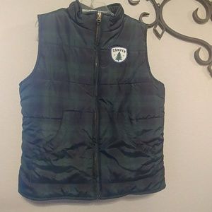 Kids puffer vest with camper decoration